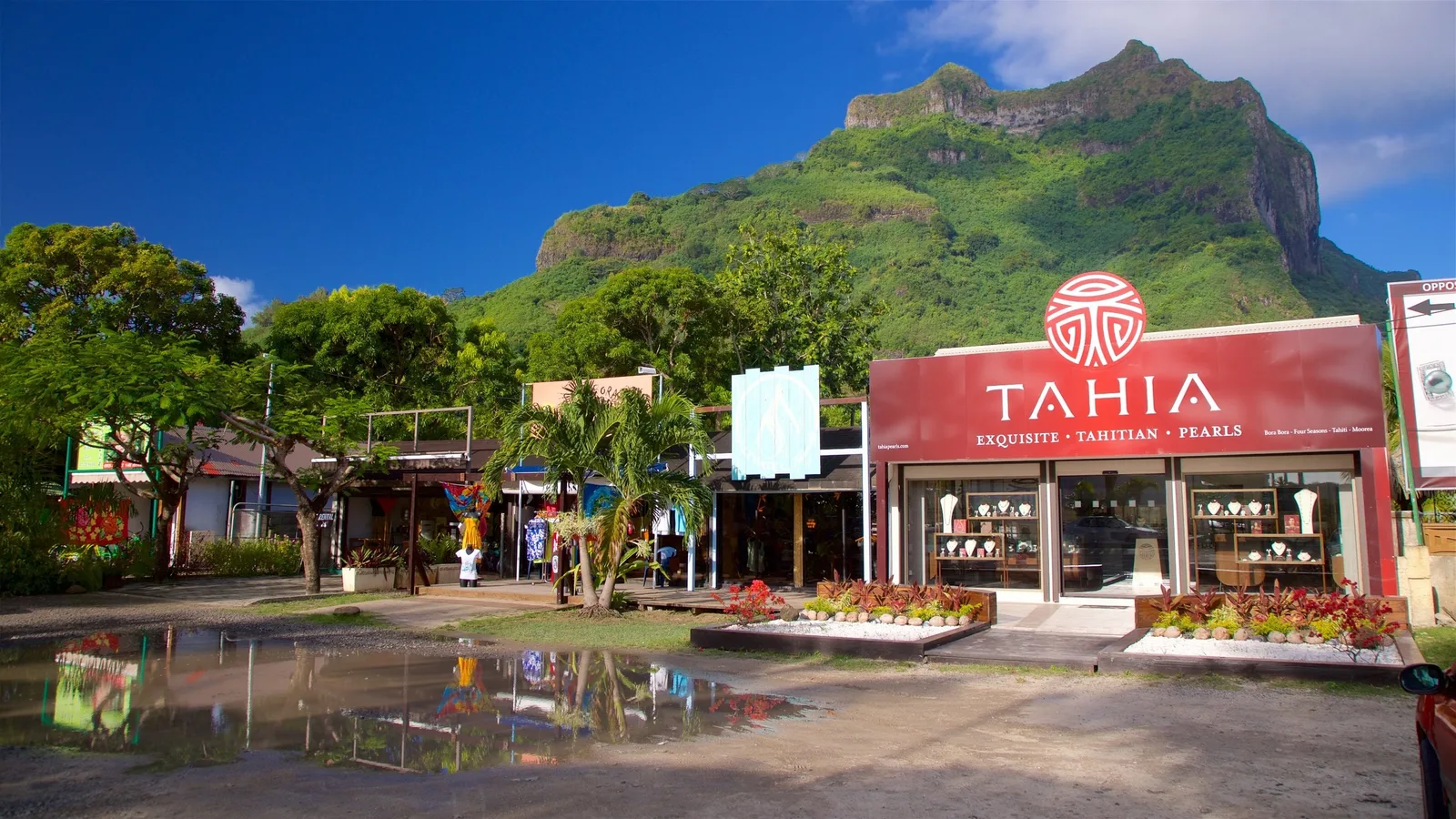 Visit Vaitape: 2023 Travel Guide for Vaitape, Bora Bora | Expedia