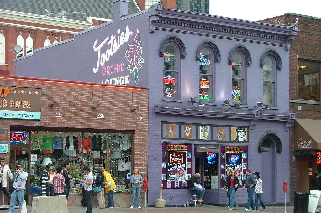 Nashville: Tootsie’s Orchid Lounge