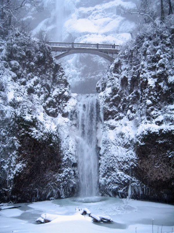 Multnomah Falls is nearly frozen