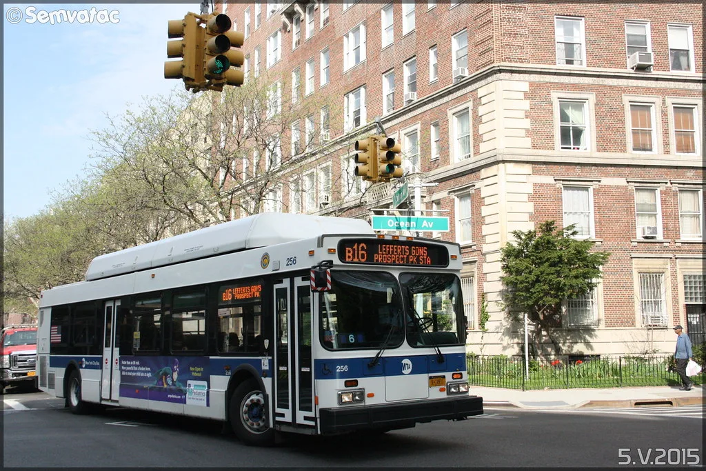 New Flyer C40LF – New York City Bus / MTA (Metropolitan Transportation Authority) n°256