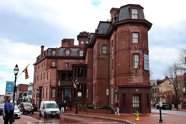 Annapolis: Maryland Inn