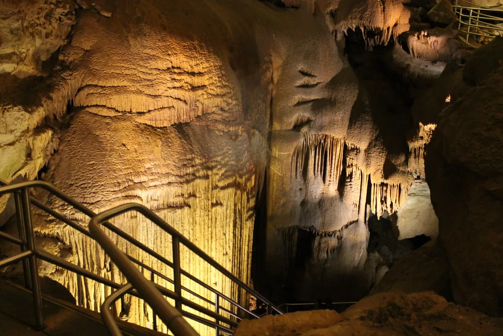 Pictures from Focus on Frozen Niagara Tour (Mammoth Cave National Park - Kentucky)
