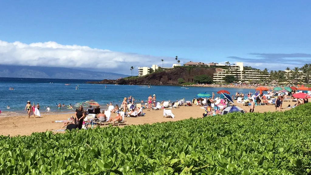 West Maui road to Lahaina
