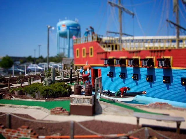 Miniature Mini Golf - Week #36 - Tilt Shift