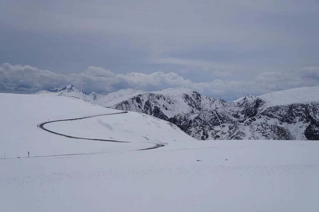 Views of the snowy Alpine Tundra