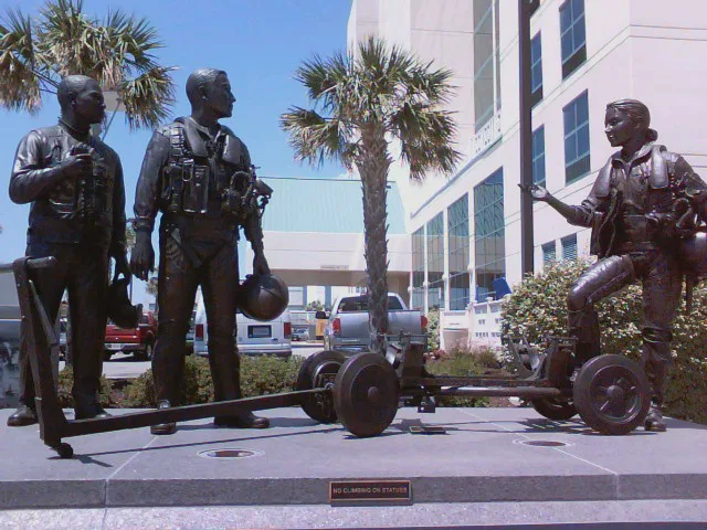 Va beach US Navy memorial