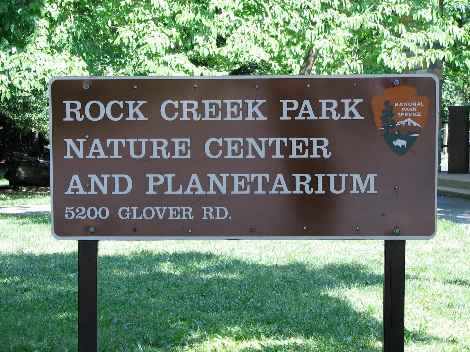 File:Nature Center and Planetarium in Rock Creek Park 01.JPG - Wikimedia Commons
