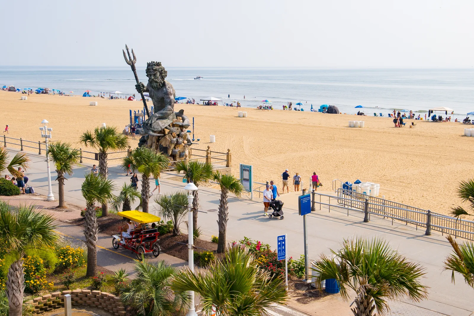 Virginia Beach Oceanfront | Find Hotels, Dining & Entertainment