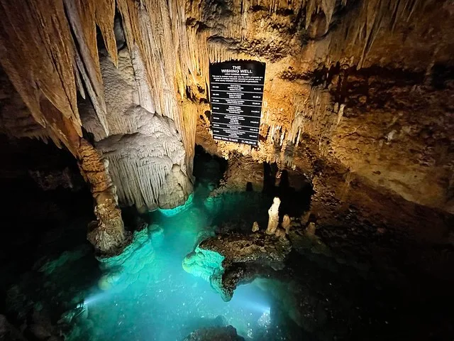 Virginia - Luray: Luray Caverns - Wishing Well